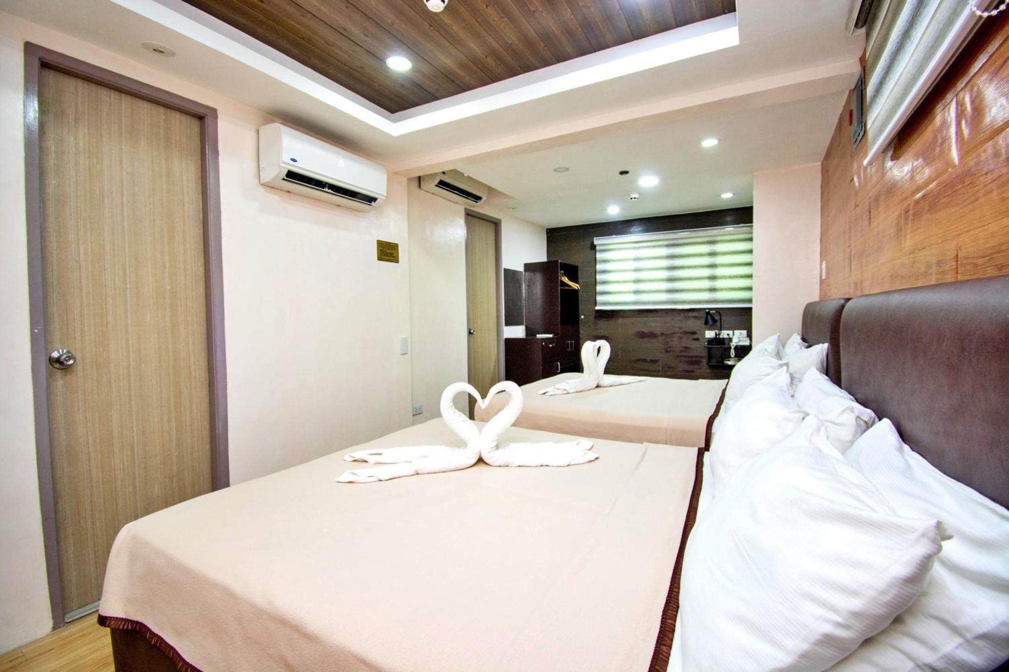 Emerald Island Hotel Balabag  Esterno foto